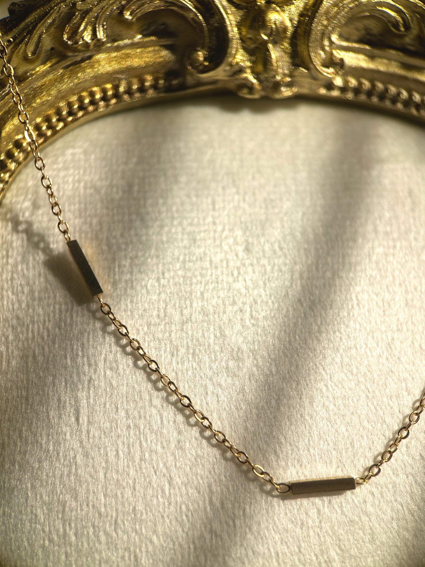 Minimalist Detailed Choker Necklace